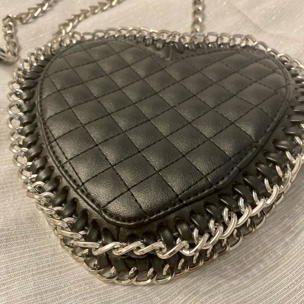 Valentines Heart-shaped Olivia Miller handbag